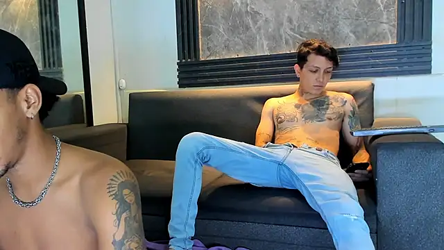 Snapshot of Hottwinkguys chatting on October 6, 2025, 12:46 pm Hottwinkguys online show from October 6, 2025, 12:46 pm