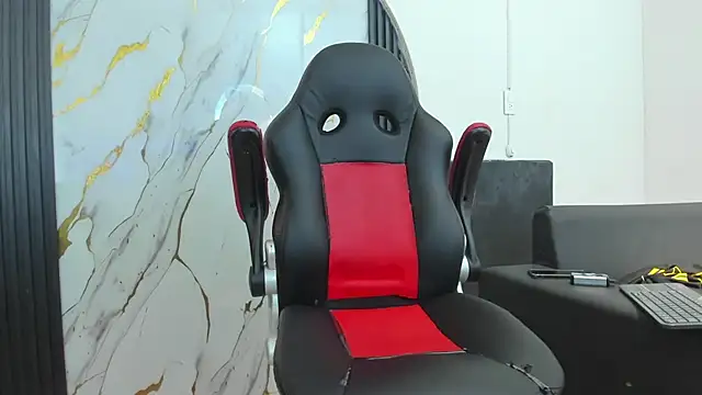 Snapshot of Hottwinkguys chatting on October 15, 2025, 11:49 pm Hottwinkguys online show from October 15, 2025, 11:49 pm