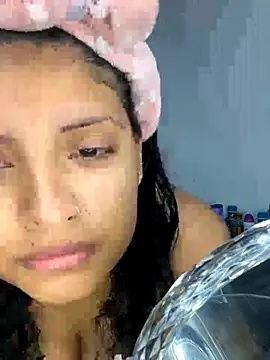 Snapshot of tati__22 chatting on September 20, 2025, 4:08 pm tati 22 online show from September 20, 2025, 4:08 pm