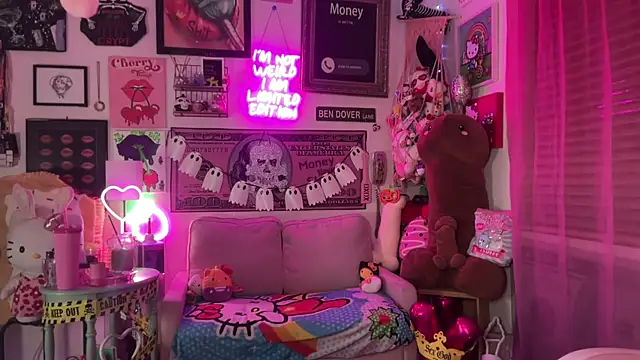 CherryBombBomb online show from October 29, 2025, 4:04 am