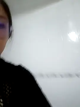 Snapshot of Caroll_Luna chatting on December 17, 2024, 4:23 am Caroll Luna online show from December 17, 2024, 4:23 am