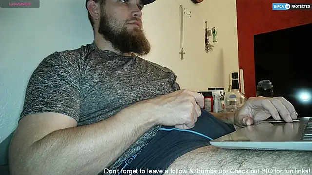 Snapshot of dikdowndaddy chatting on April 5, 2026, 2:20 am dikdowndaddy online show from April 5, 2026, 2:20 am