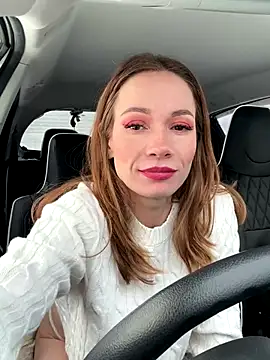 Snapshot of LavenderHot chatting on December 8, 2024, 7:05 am LavenderHot online show from December 8, 2024, 7:05 am