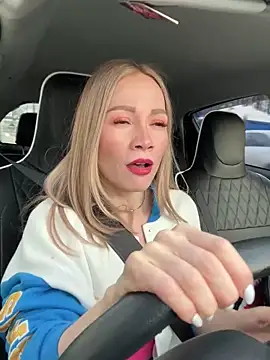 Snapshot of LavenderHot chatting on January 16, 2025, 3:23 am LavenderHot online show from January 16, 2025, 3:23 am