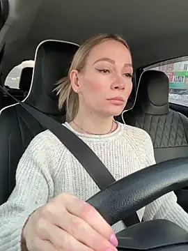 Snapshot of LavenderHot chatting on February 6, 2025, 2:11 am LavenderHot online show from February 6, 2025, 2:11 am