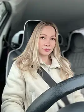 Snapshot of LavenderHot chatting on March 5, 2025, 2:25 am LavenderHot online show from March 5, 2025, 2:25 am