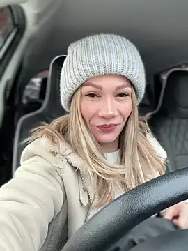 Snapshot of LavenderHot chatting on March 6, 2025, 1:58 am LavenderHot online show from March 6, 2025, 1:58 am