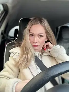 Snapshot of LavenderHot chatting on March 13, 2025, 2:16 am LavenderHot online show from March 13, 2025, 2:16 am