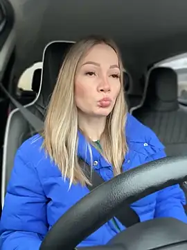 Snapshot of LavenderHot chatting on March 18, 2025, 2:25 am LavenderHot online show from March 18, 2025, 2:25 am