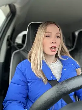 Snapshot of LavenderHot chatting on March 23, 2025, 1:20 am LavenderHot online show from March 23, 2025, 1:20 am