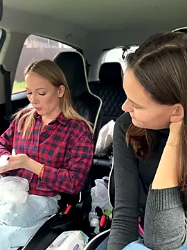 Snapshot of LavenderHot chatting on September 11, 2025, 2:33 am LavenderHot online show from September 11, 2025, 2:33 am