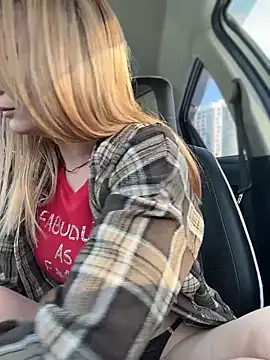 Snapshot of LavenderHot chatting on March 2, 2026, 5:08 am LavenderHot online show from March 2, 2026, 5:08 am