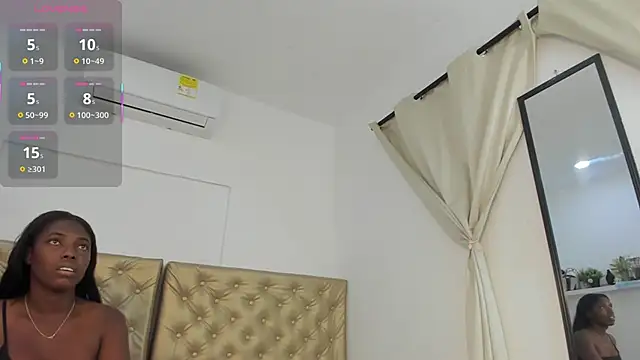 Alessiiaa  online show from September 24, 2025, 7:50 pm