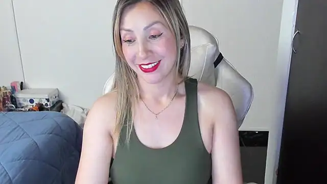 Andreina Suann online show from January 7, 2025, 5:53 pm