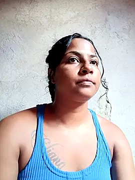 Giselabrunette25 online show from November 1, 2025, 5:04 pm