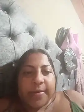 Giselabrunette25 online show from June 17, 2026, 5:32 am