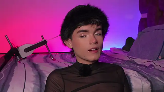 Angelo 018 online show from October 24, 2025, 4:42 am