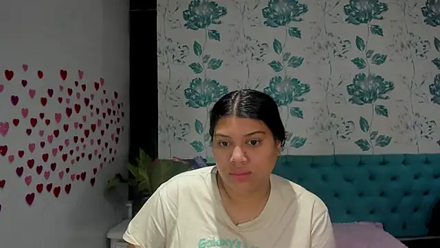 Snapshot of LindaBreeS chatting on January 30, 2025, 1:31 pm LindaBreeS online show from January 30, 2025, 1:31 pm