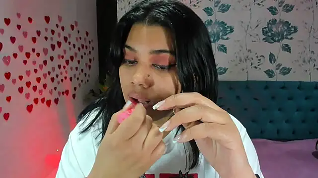 Snapshot of LindaBreeS chatting on February 2, 2025, 3:49 pm LindaBreeS online show from February 2, 2025, 3:49 pm