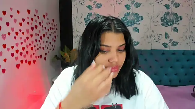 Snapshot of LindaBreeS chatting on February 2, 2025, 6:53 pm LindaBreeS online show from February 2, 2025, 6:53 pm