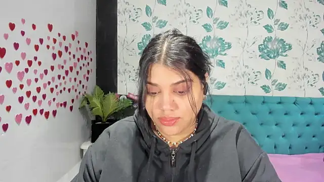 Snapshot of LindaBreeS chatting on February 14, 2025, 4:52 pm LindaBreeS online show from February 14, 2025, 4:52 pm