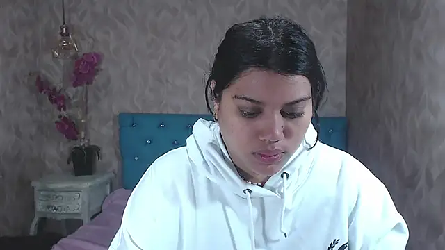 Snapshot of LindaBreeS chatting on February 21, 2025, 10:50 am LindaBreeS online show from February 21, 2025, 10:50 am