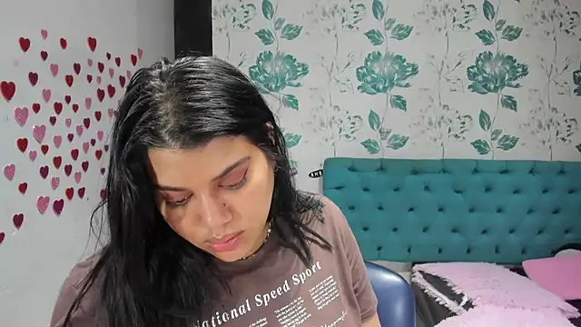 Snapshot of LindaBreeS chatting on March 5, 2025, 5:18 pm LindaBreeS online show from March 5, 2025, 5:18 pm