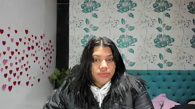 Snapshot of LindaBreeS chatting on March 6, 2025, 2:40 pm LindaBreeS online show from March 6, 2025, 2:40 pm