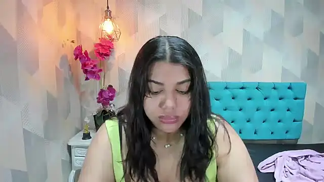 LindaBreeS online show from March 1, 2026, 3:36 pm