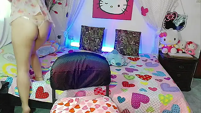 HanaWayne online show from April 8, 2026, 8:42 pm