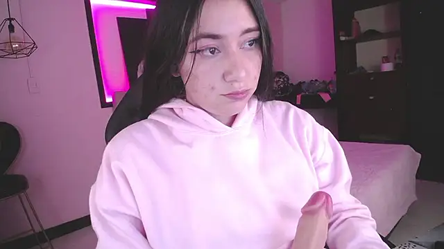 Andrea Ramos online show from December 4, 2024, 7:06 am