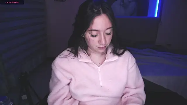 Andrea Ramos online show from March 22, 2025, 9:24 am