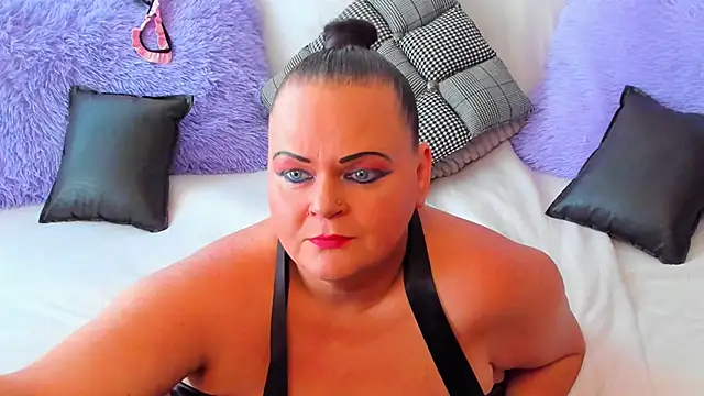 MilanaBiegert online show from September 28, 2025, 10:53 am