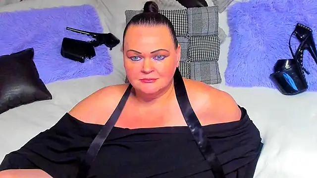 MilanaBiegert online show from April 10, 2026, 8:46 pm