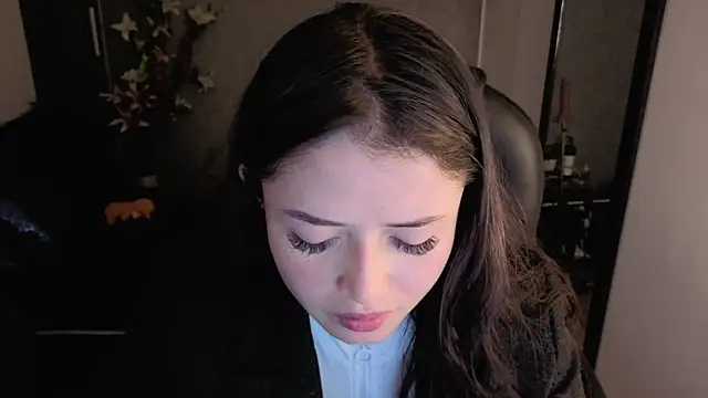 almma shy online show from October 30, 2025, 2:40 pm