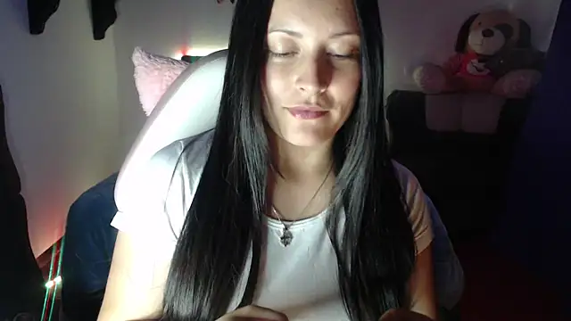 Snapshot of Allisonnlopez chatting on May 8, 2026, 12:05 am Allisonnlopez online show from May 8, 2026, 12:05 am