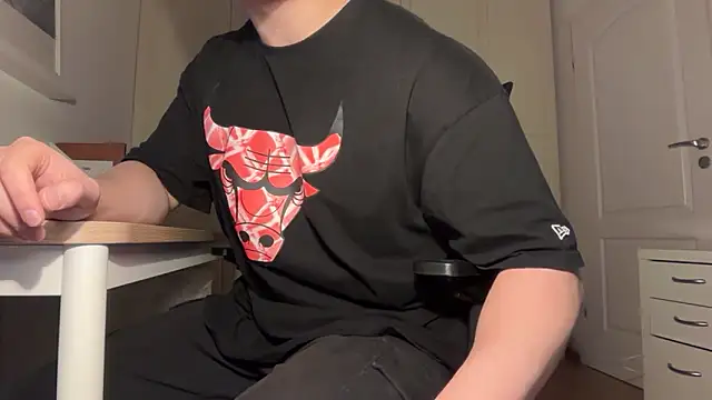 jungcock3210 online show from February 3, 2026, 3:28 pm