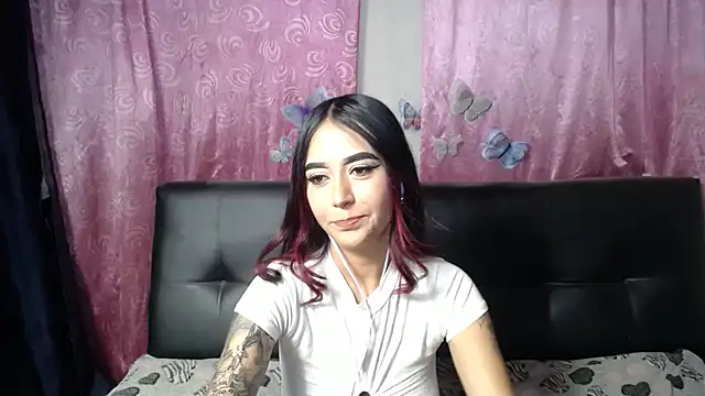 Snapshot of Annerainhoot chatting on September 25, 2025, 4:27 am Annerainhoot online show from September 25, 2025, 4:27 am