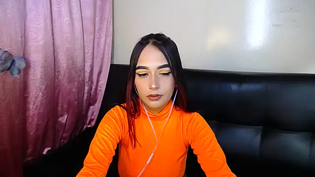 Snapshot of Annerainhoot chatting on October 27, 2025, 1:42 am Annerainhoot online show from October 27, 2025, 1:42 am