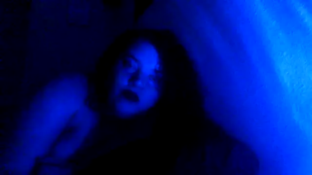 lolabun247 online show from September 20, 2025, 8:32 pm