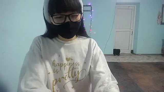 elllaaxx online show from December 19, 2025, 4:19 am