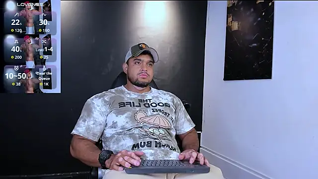 Big furry bear13 online show from April 2, 2026, 6:00 am