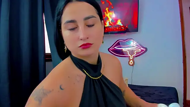 sunshine uwu22 online show from February 12, 2026, 6:36 pm