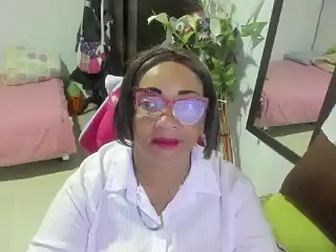 Mrs mommy  online show from January 6, 2025, 7:02 pm
