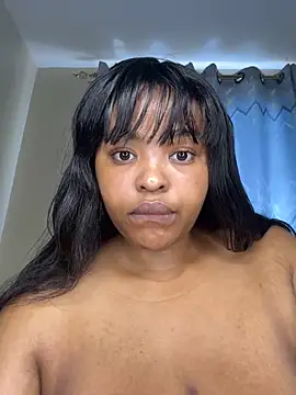 Snapshot of Linahlove chatting on November 6, 2025, 10:38 am Linahlove online show from November 6, 2025, 10:38 am