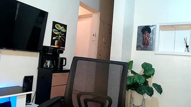 Snapshot of Horny_princes chatting on January 29, 2025, 8:51 am Horny princes online show from January 29, 2025, 8:51 am