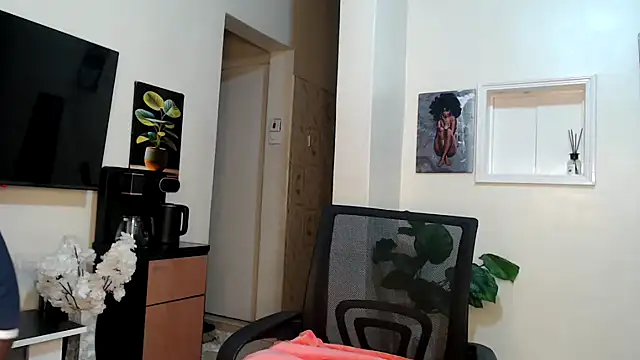 Snapshot of Horny_princes chatting on February 6, 2025, 7:29 pm Horny princes online show from February 6, 2025, 7:29 pm