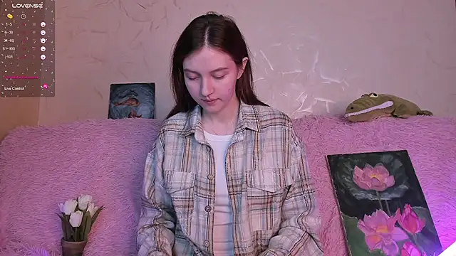 Snapshot of Ksuhesa chatting on March 3, 2025, 10:17 am Ksuhesa online show from March 3, 2025, 10:17 am