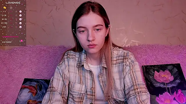 Snapshot of Ksuhesa chatting on March 17, 2025, 1:39 pm Ksuhesa online show from March 17, 2025, 1:39 pm