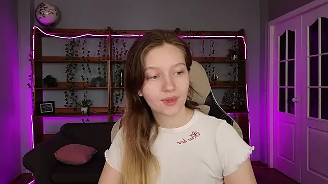 Ksuhesa online show from February 9, 2026, 8:07 am